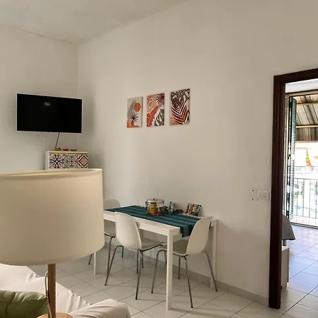 Home Rome Apartmán *